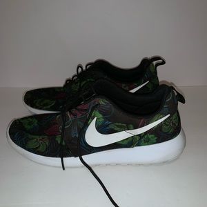 Men’s Printed Nike Roshe’s